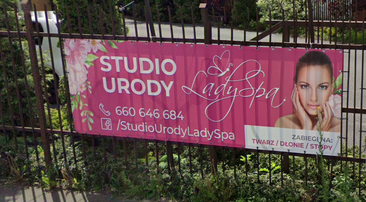 Baner na płocie
